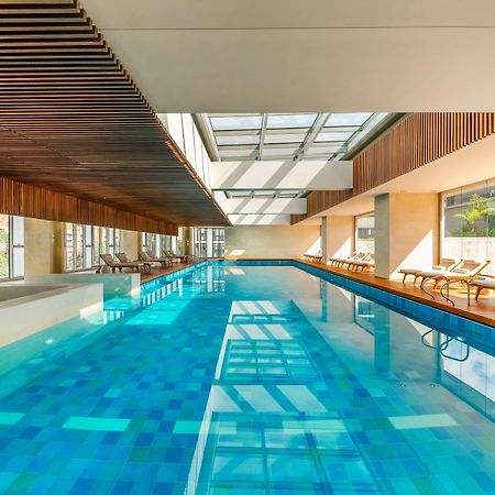 Grand Hyatt Bogota Hotel Luaran gambar The swimming pool at the hotel