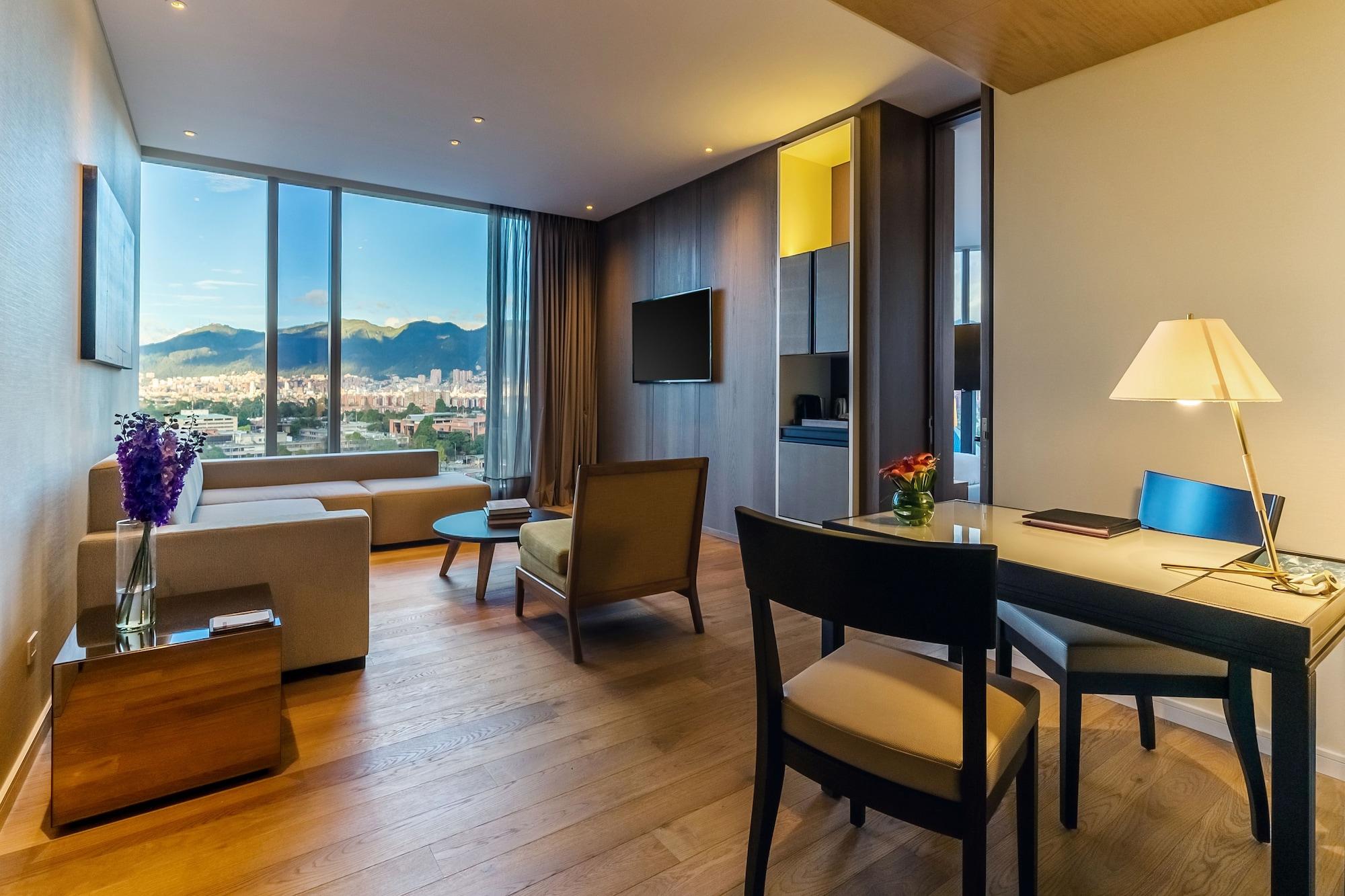 Grand Hyatt Bogota Hotel Luaran gambar A suite at the hotel