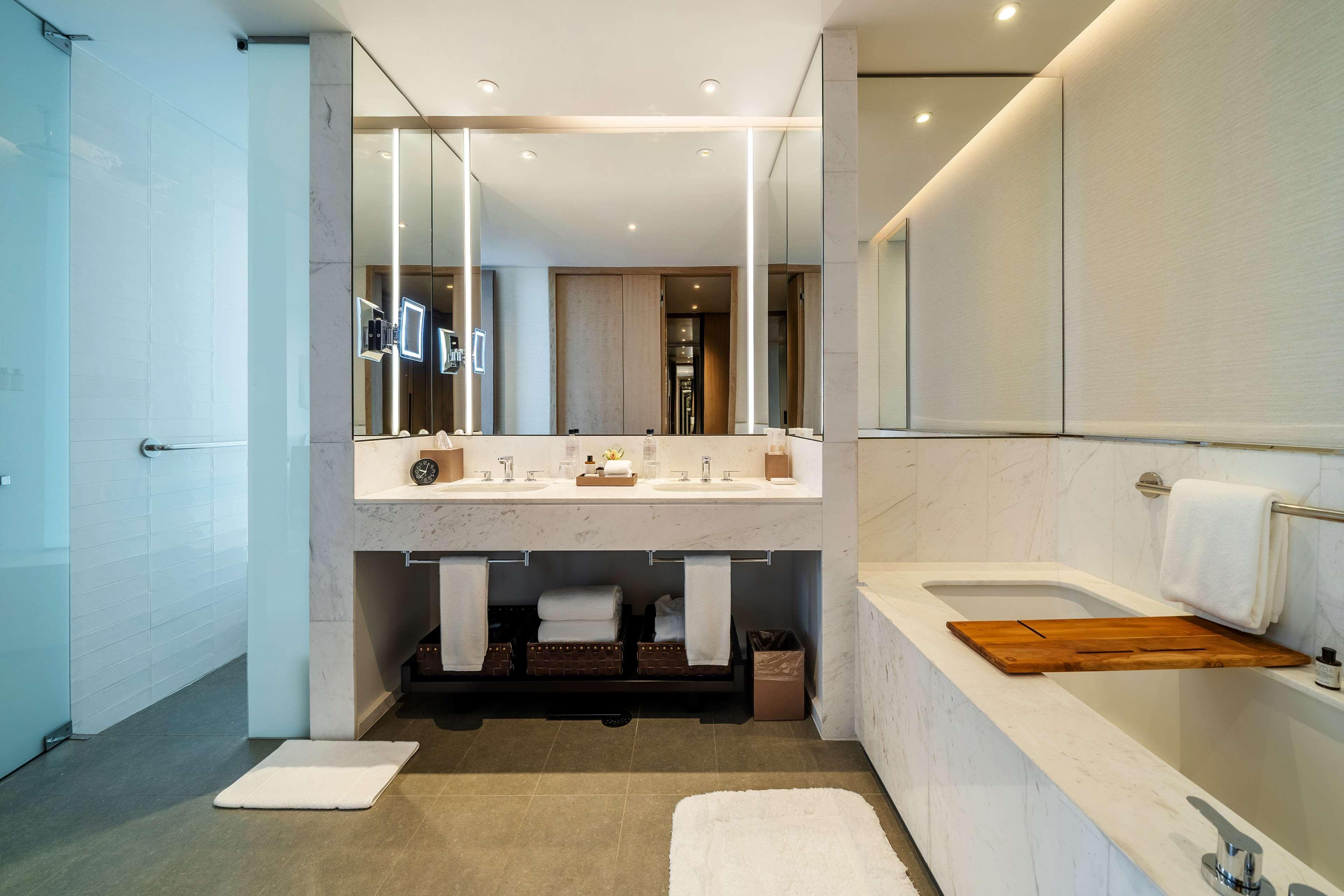 Grand Hyatt Bogota Hotel Luaran gambar Bathroom