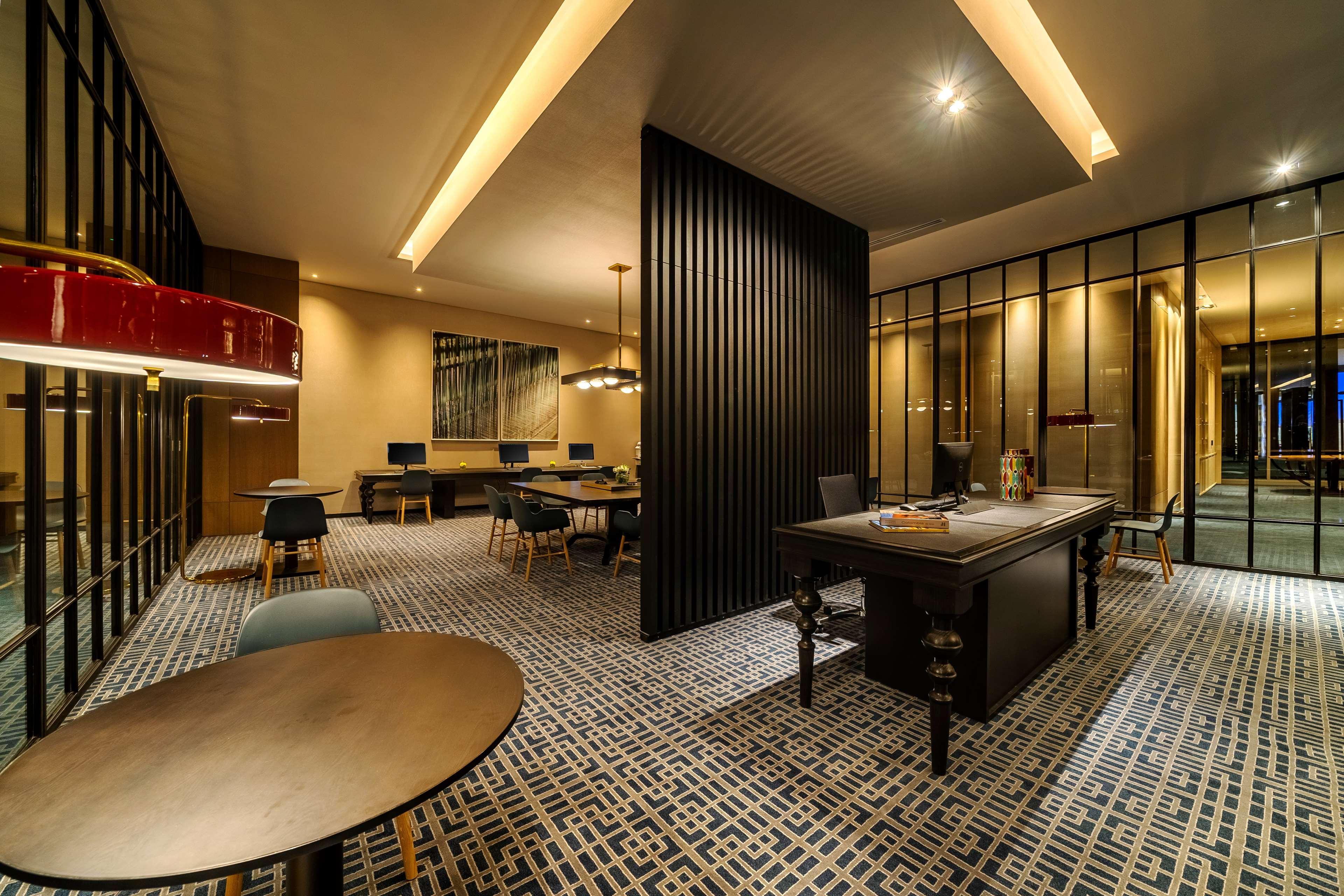 Grand Hyatt Bogota Hotel Luaran gambar The Club at The Landmark, Hong Kong