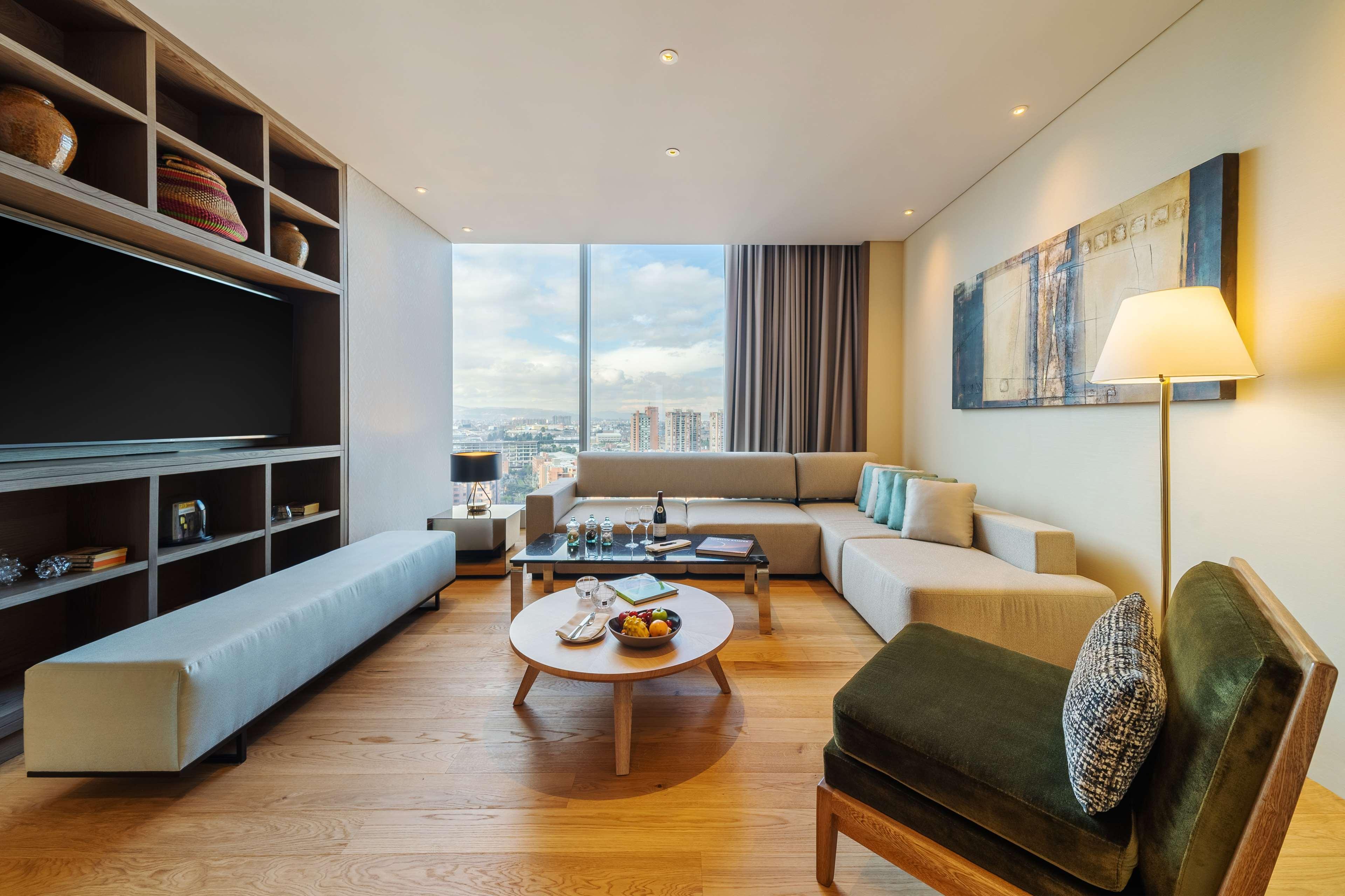 Grand Hyatt Bogota Hotel Luaran gambar Living room