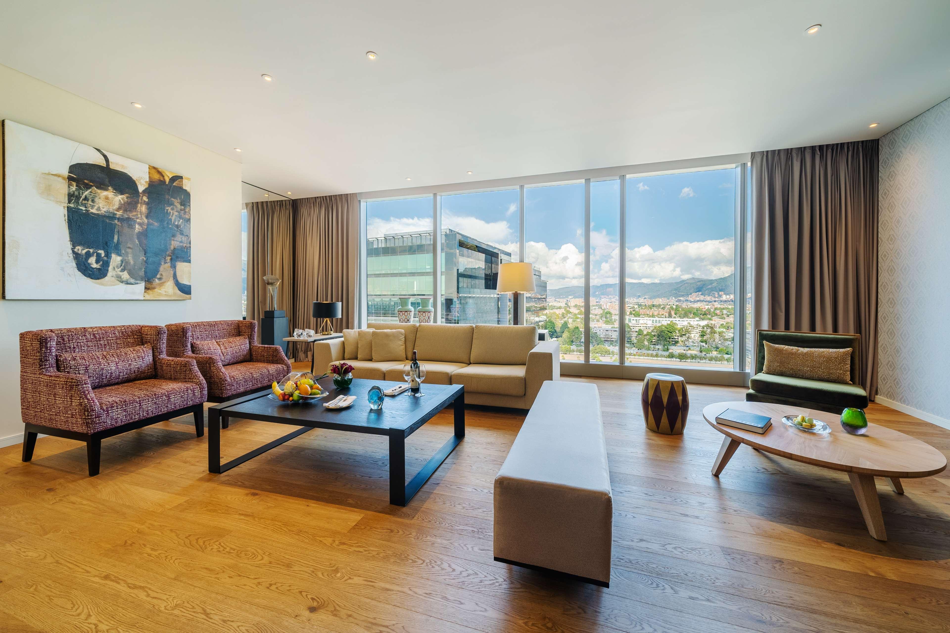 Grand Hyatt Bogota Hotel Luaran gambar Living room