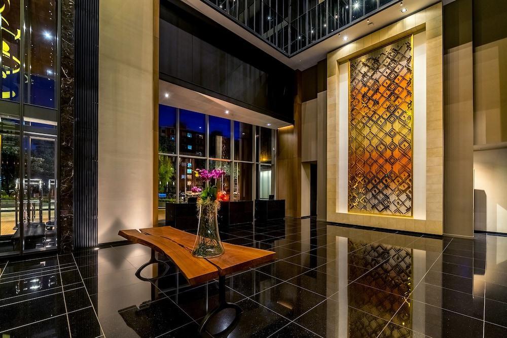 Grand Hyatt Bogota Hotel Luaran gambar The lobby of the hotel