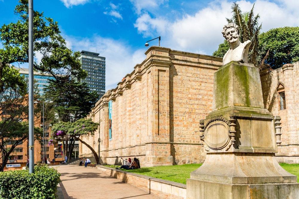 Grand Hyatt Bogota Hotel Luaran gambar Birmingham University Museum and Art Gallery